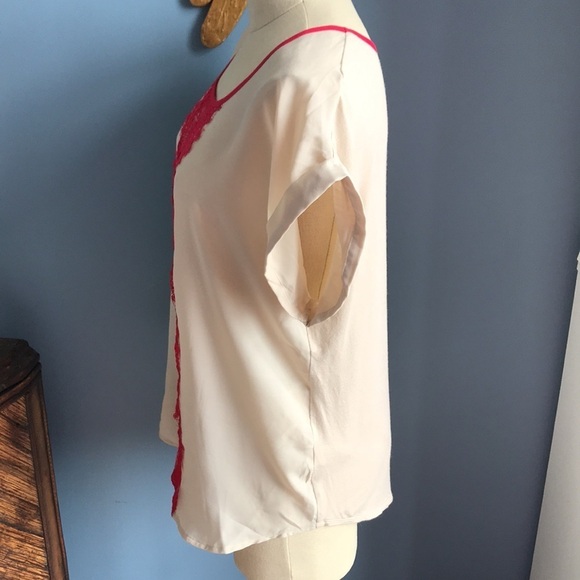 Maurices beige fucsia embroidered sleeveless crew neck top size L - Picture 4 of 10